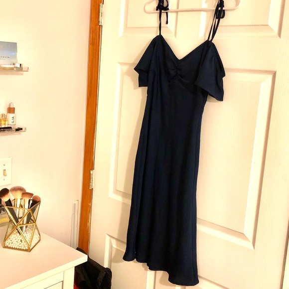 Satin dress in navy blue - Picture 4 of 10